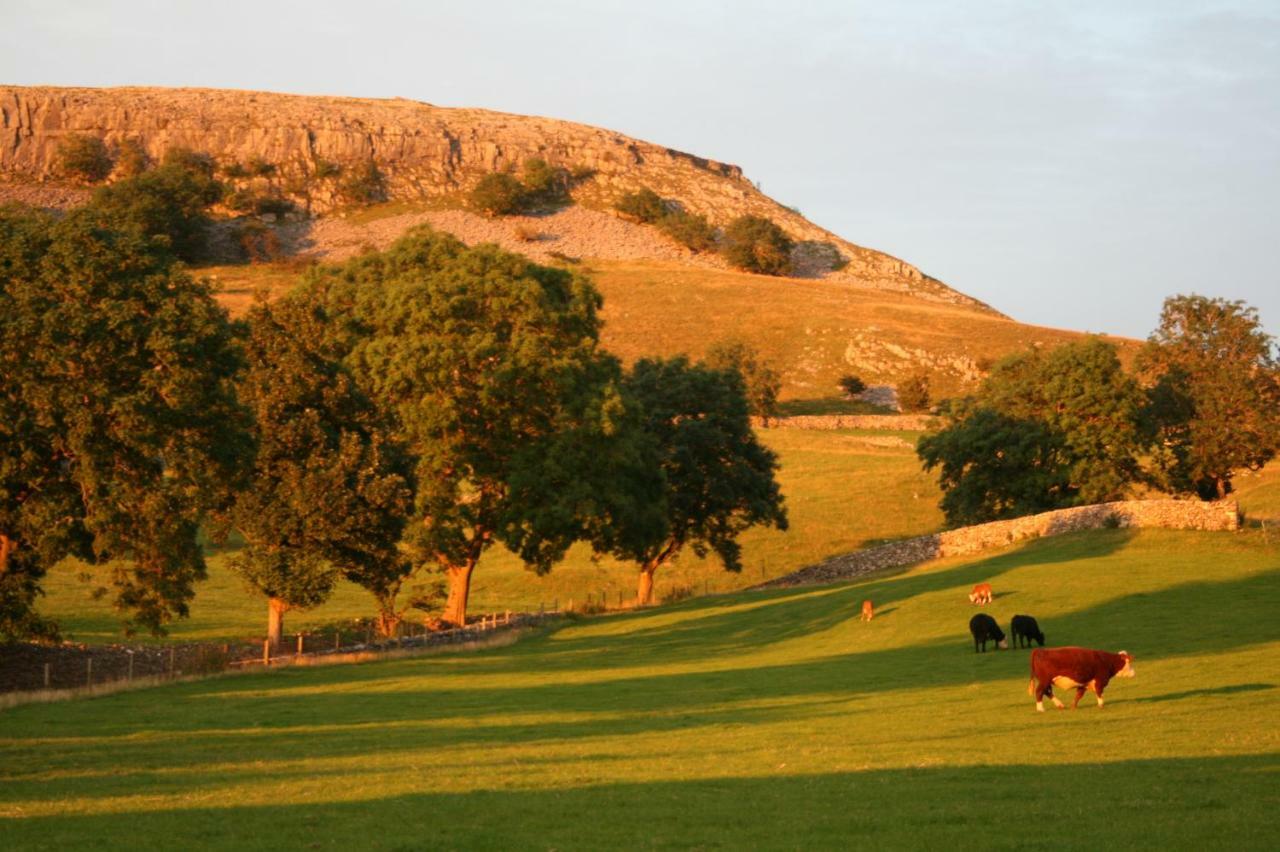 Scar Close Farmhouse Hotel Settle Exterior foto