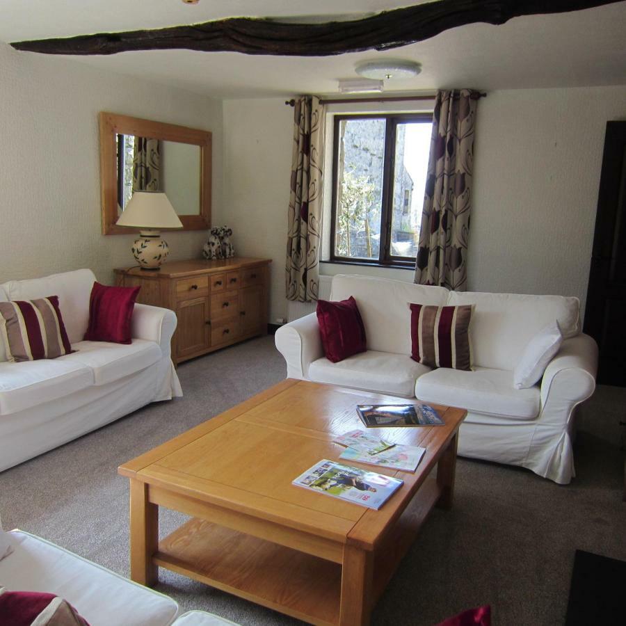 Scar Close Farmhouse Hotel Settle Exterior foto